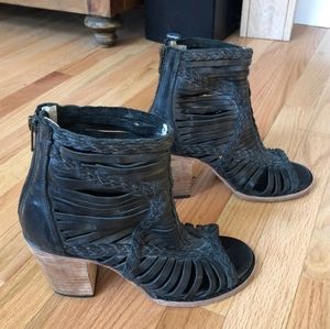 FREEBIRD BELA Size 8